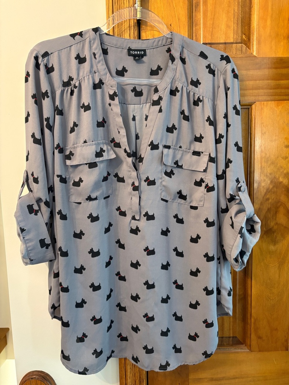 torrid Light Gray Blouse with Black Scottie Dog Print